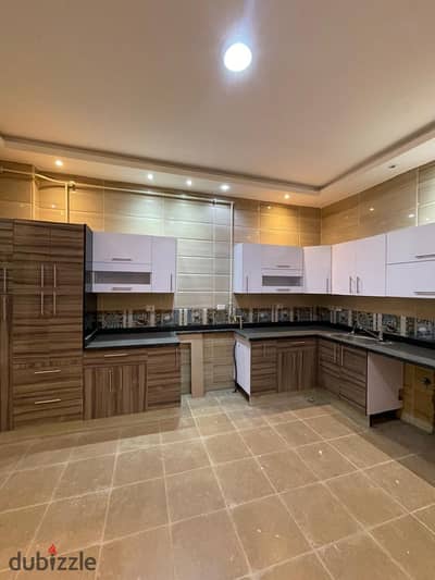 Ultra Super Lux Apartment For Rent, Empty, Ground Floor with Private Entrance, Air Conditioning, and Kitchen Ultra Super Lux Apartment For Rent, Empty, Ground Floor with Private Entrance, Air Conditioning, and Kitchen