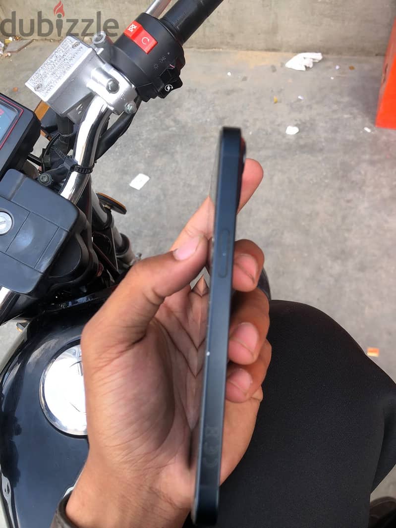 Apple - iPhone 13 2