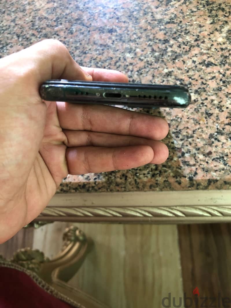 Apple - iPhone 11 Pro 3