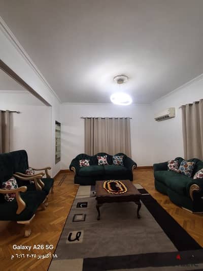 Furnished apartment for rent in Degla Maadi with 3 air-conditioned rooms