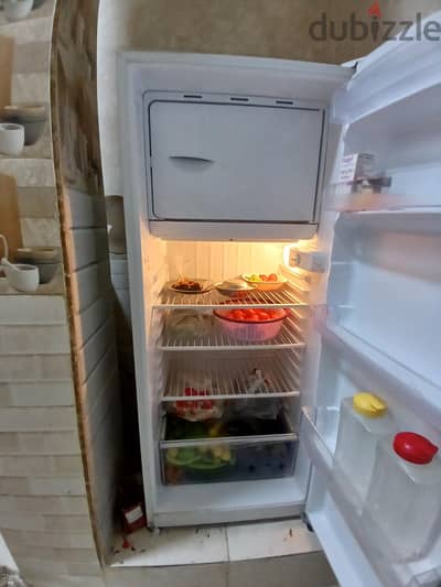 تلاجه