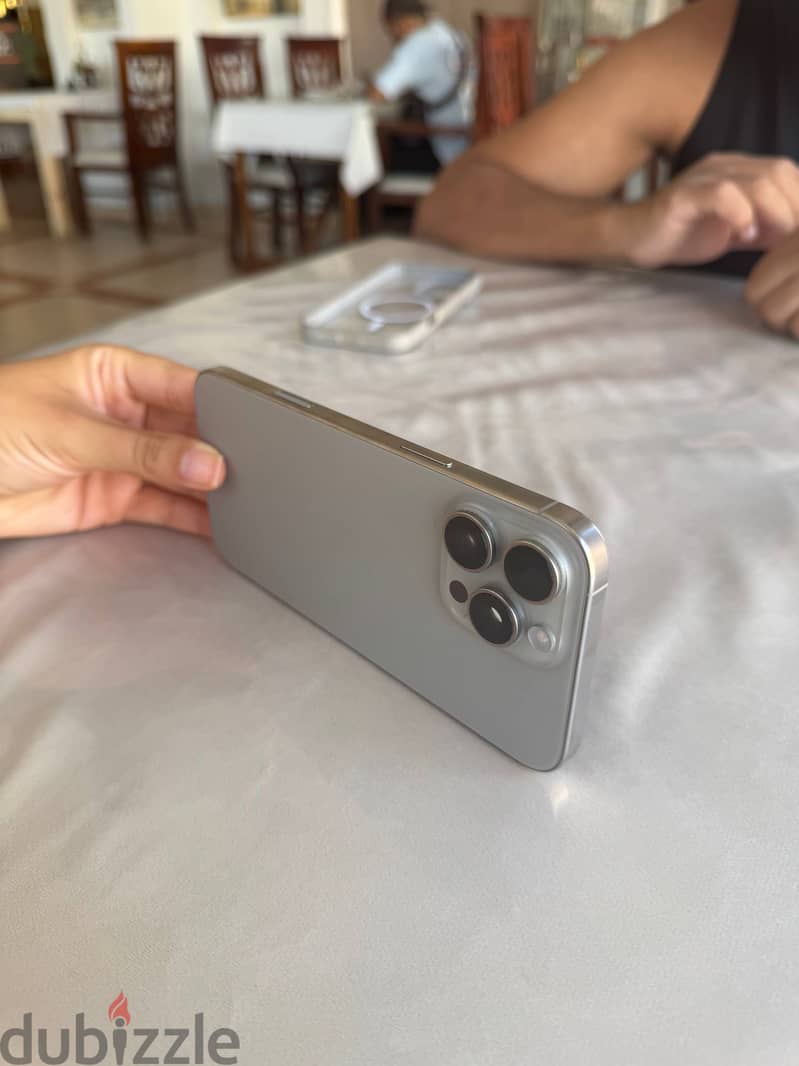 Apple - iPhone 16 Pro Max 1