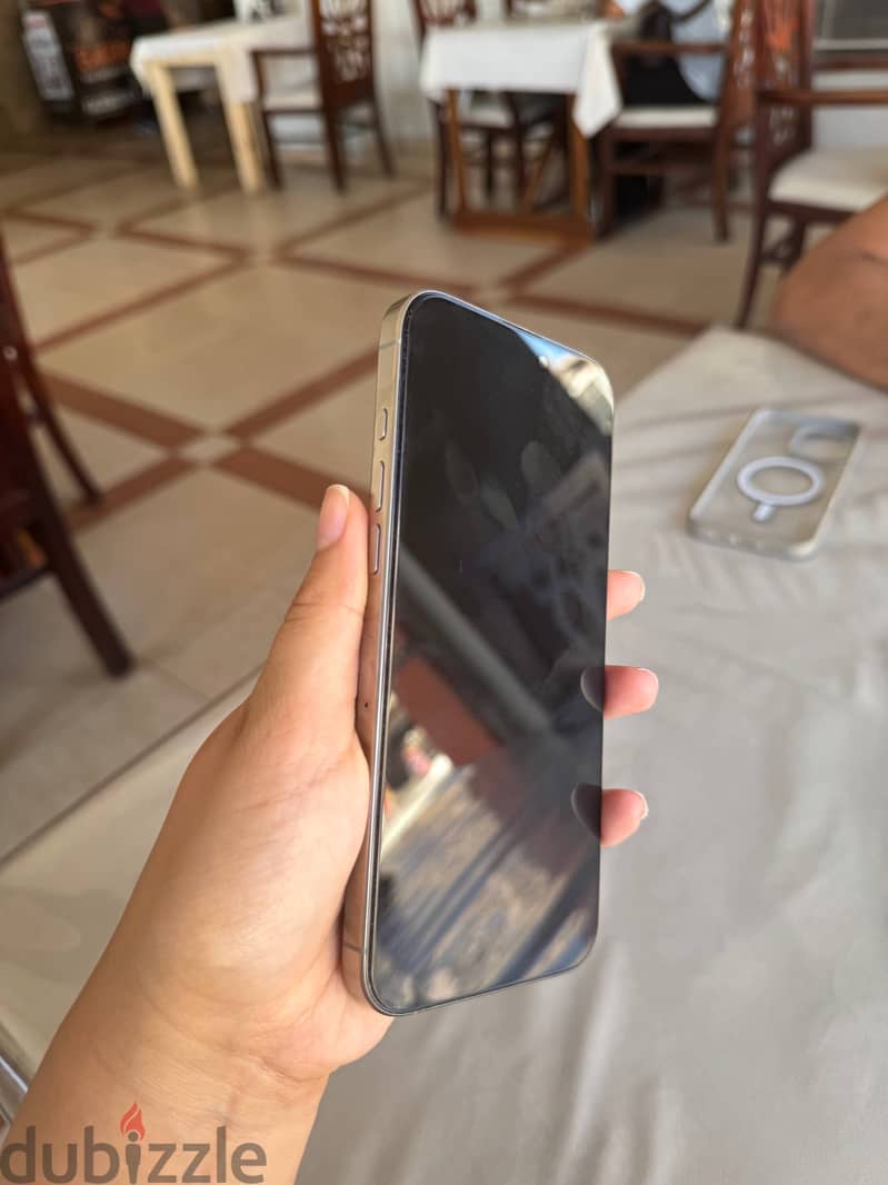 Apple - iPhone 16 Pro Max 6