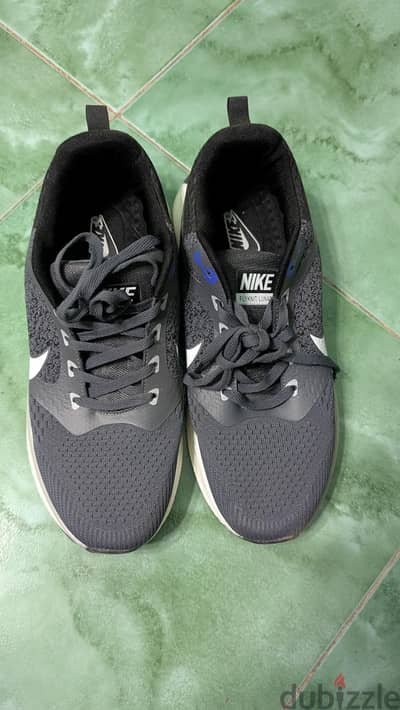 Nike shoes Size 45