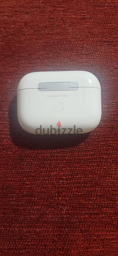علبة شحن AirPods Pro 2 هاي كوبي - Type-C - حالة ممتازة