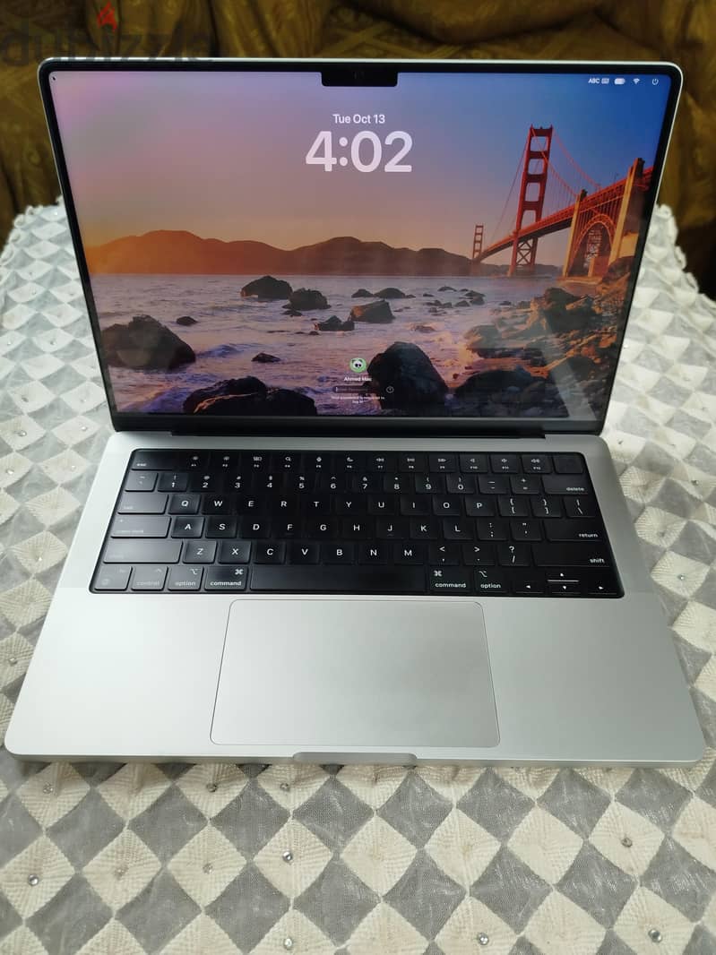 MacBook Pro m1 pro - 14-inch 32 ram 1 tera 7