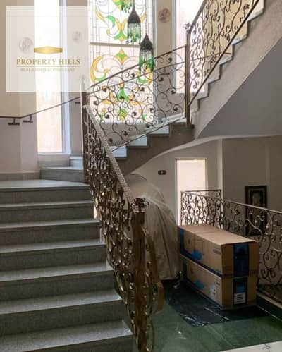 Villa like a palace for sale behind the American University ready for handover and inspection at the lowest price in the market for fast sale with a large area of 591 meters and excellent division