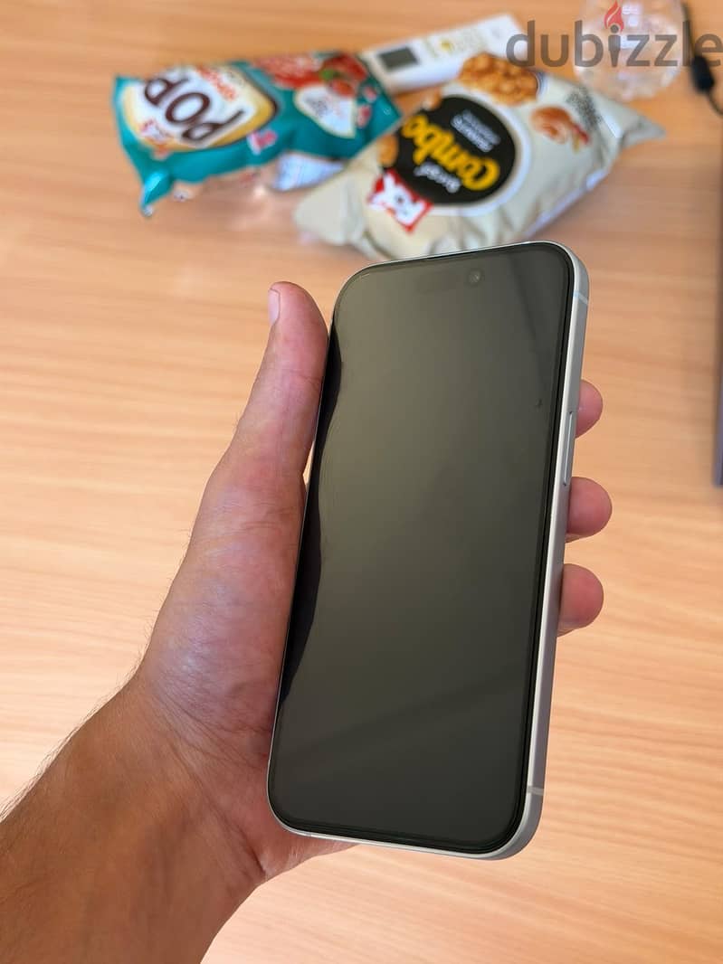 iPhone 15 | 100% Battery Healt 7
