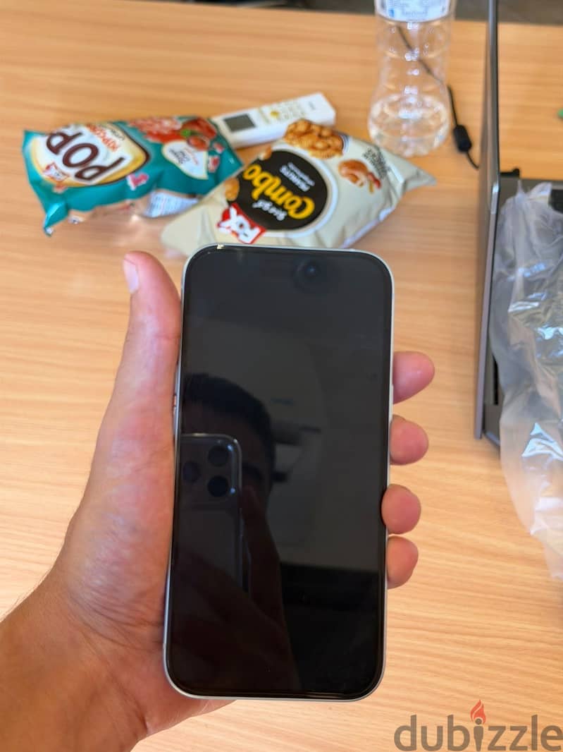 iPhone 15 | 100% Battery Healt 10