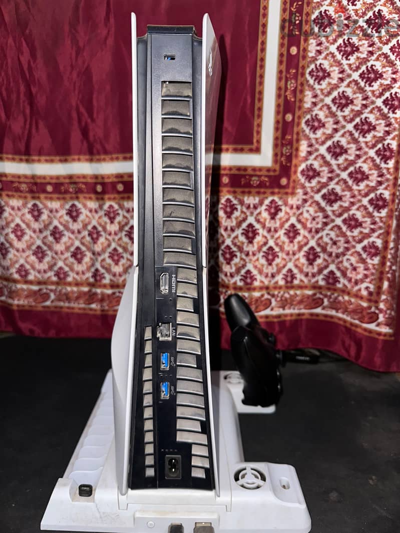 ps5 slim disc،stand and controller 2