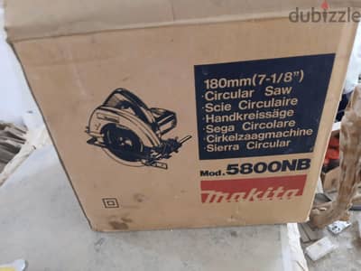 منشار Makita مستخدم استخدام بسيط بحالة الجديد