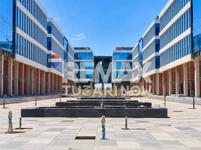 مكتب إداري للبيع في West Eleven Mall  مساحة تبدأ من 47م² موقع مميز على محور 26 يوليو مقدم 10% تقسيط حتى 6 سنوات سعر تنافسي