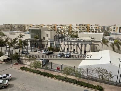 فرصة مميزة لامتلاك بنتهاوس بمساحات واسعة في موقع مميز داخل كمبوند إيستاون - sodic Eastown