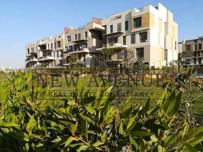شقة  كورنر ارضي مودرن متشطبة  بالكامل بحري علي حديقه في بكمبوند  سوديك ايستاون -  Sodic Eastown