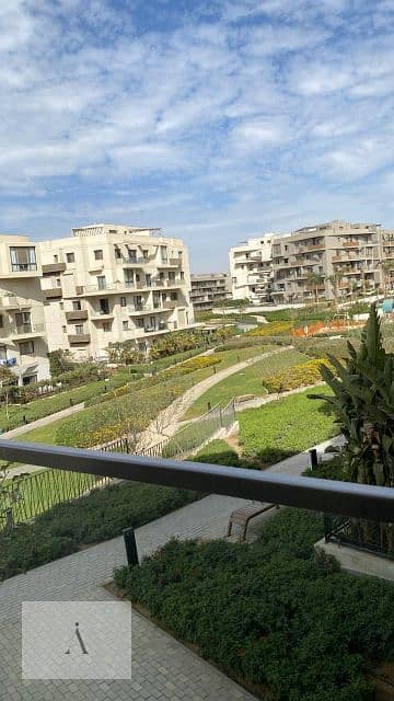 شقة مميزة للبيع في سوديك فيليت – V Residence | فيو مباشر على حمام السباحة | تشطيب كامل بالتكييفات والمطبخ | بحري | استلام فوري | 184 متر