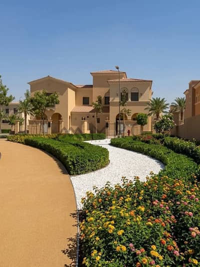 جاهزة للسكن فوري  فيلا كواترو جاهزة للاستلام للبيع في سيتي جيت أوبال من قطري ديار | 255م² مباني | 227م² أرض | أرضي + أول + روف | | 19 مليون جنيه
