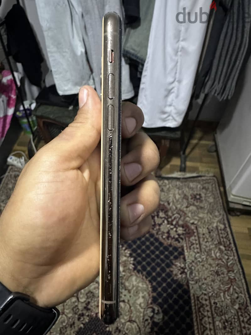 Apple - iPhone 11 Pro 1