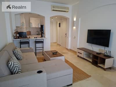 Ready to move with a panoramic lagoon view APT lowest price