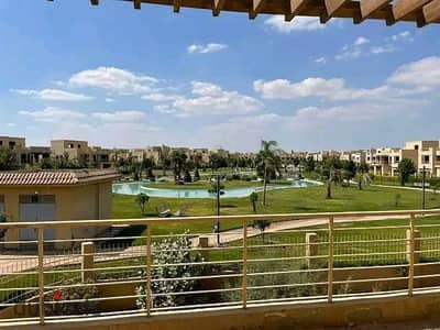 فيلا تاون هاوس مفروشة للايجار كمبوند ايفر جرين حدائق اكتوبر علي محور زويل مباشرة
