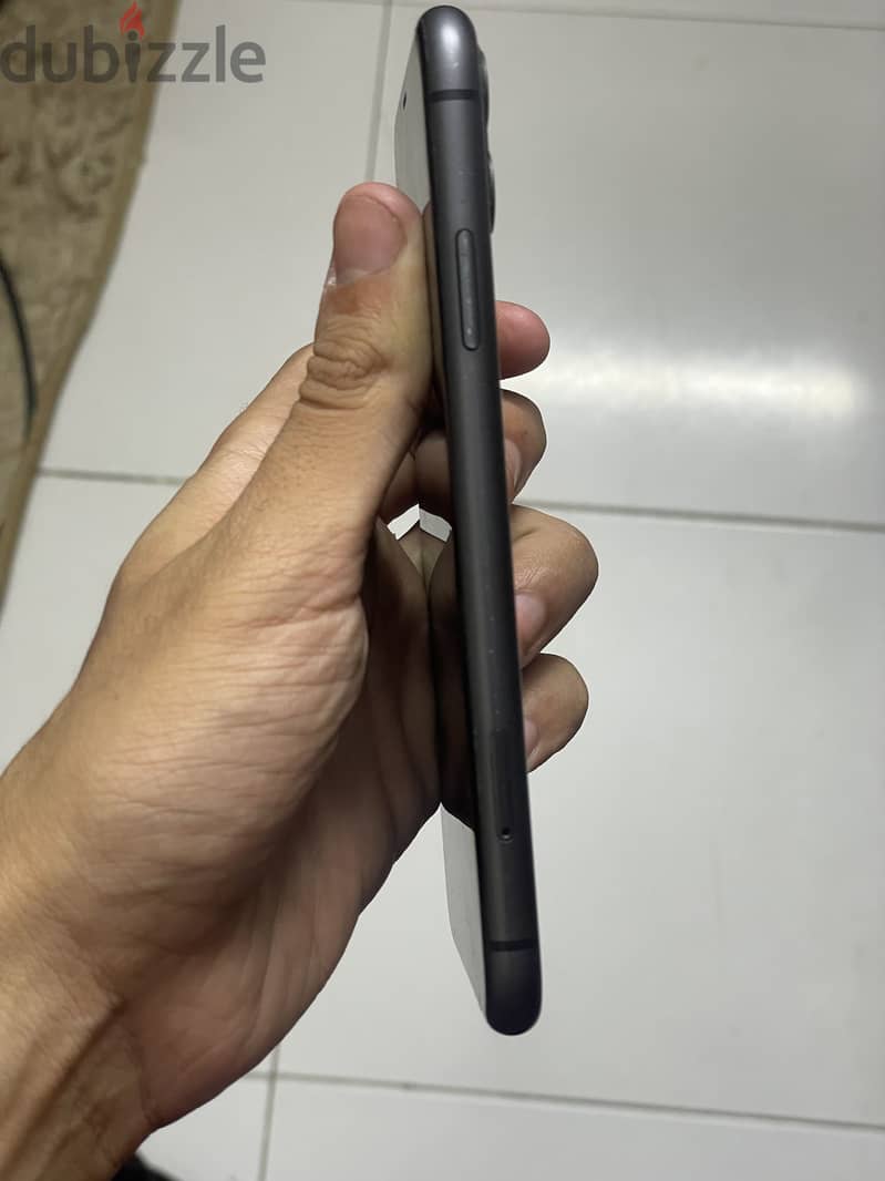 Apple - iPhone 11 4