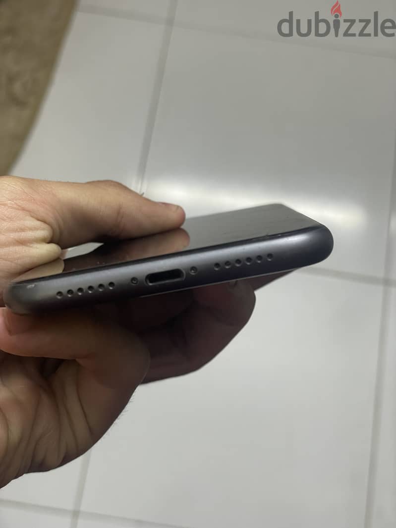 Apple - iPhone 11 6
