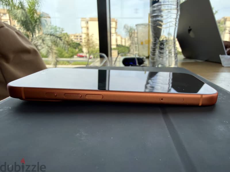 Apple - iPhone 17 Pro 4