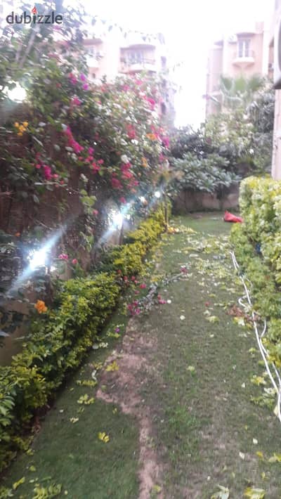 Apartment for rent in Deir Al-Tameer Compound 1, with a garden