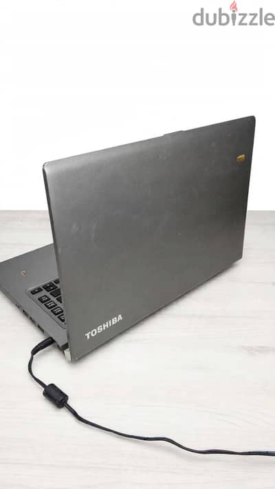 للبيع لابتوب بيزنس محترم جدا Toshiba Tecra Z40-C