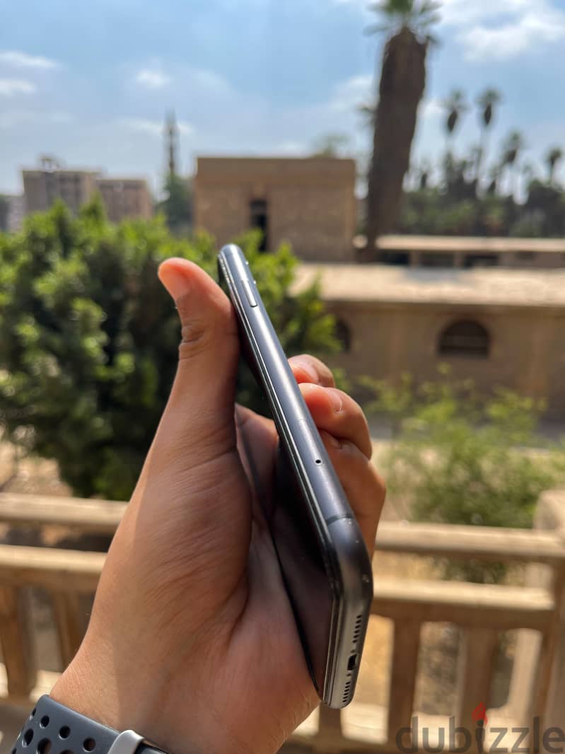 Apple - iPhone 11 1