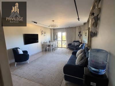 Apartment for sale in Al-Hadba Al-Ulya in Maadi, Hay Al-Zuhur with a prime location and super lux finishing