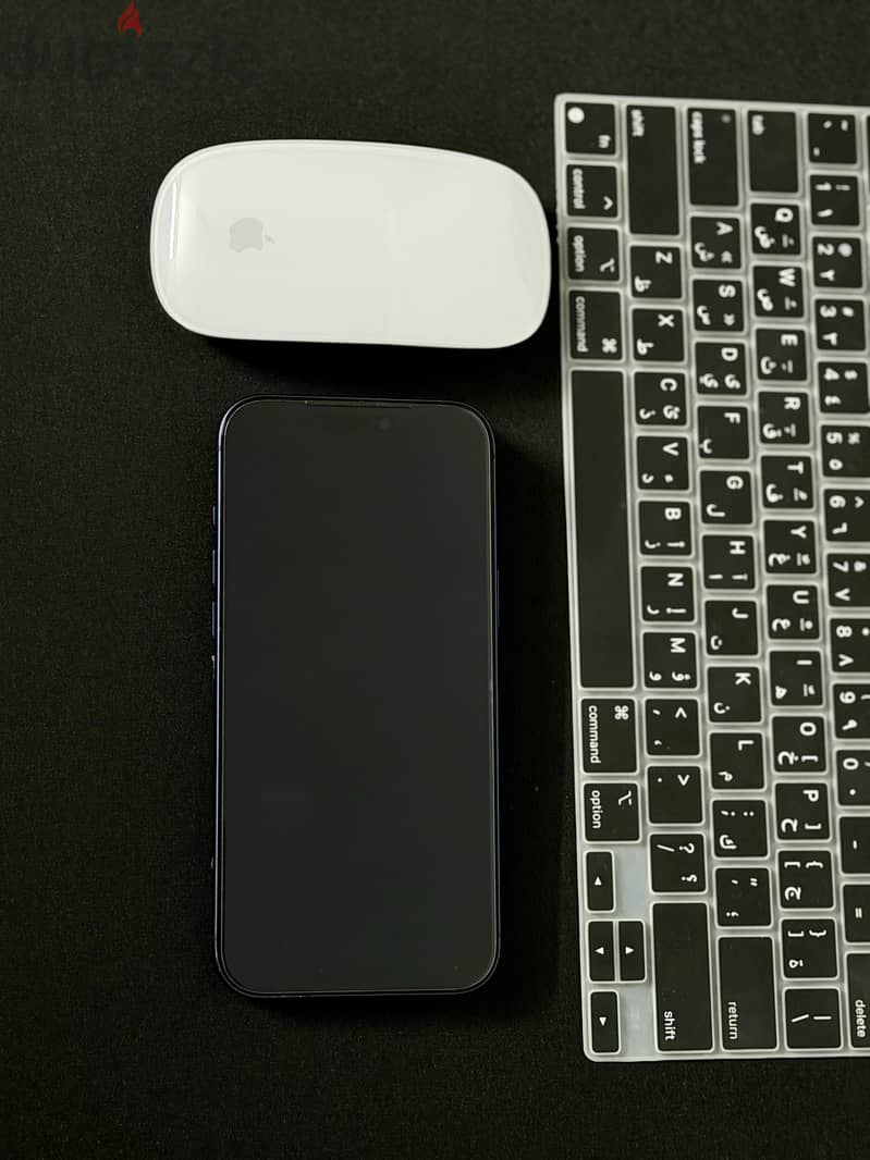 Apple - iPhone 17 Pro Max 1