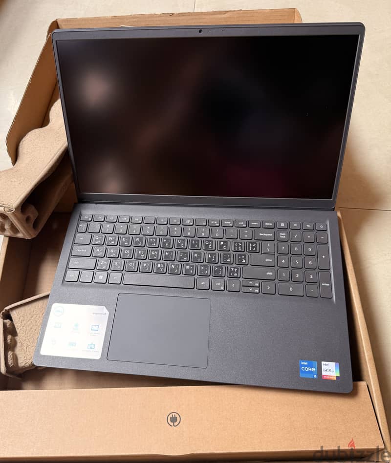 Dell Inspiron 15-3530  (Touchscreen) 6