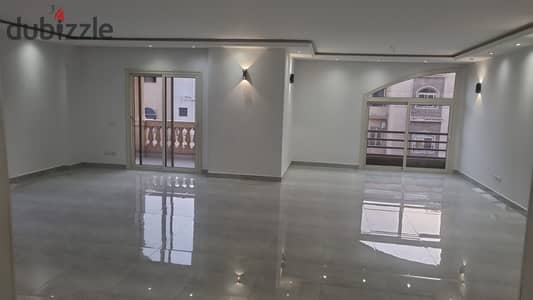 Finished apartment for rent, 300 sqm, in West Arabella (Fifth Settlement); located on an upper floor with an elevator.