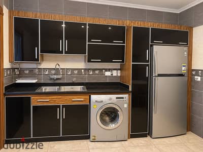 Furnished Apartment for Rent – First-Time Use | Al-Banafseg Buildings, First Settlement    An excellent opportunity to live in a fully furnished apartment—offered for the first time—situated in a prime location near key routes and amenities in New Cairo.