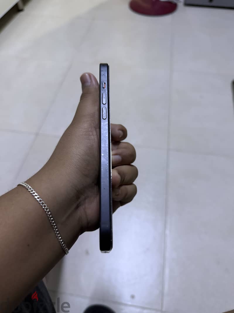 Apple - iPhone 15 plus 3