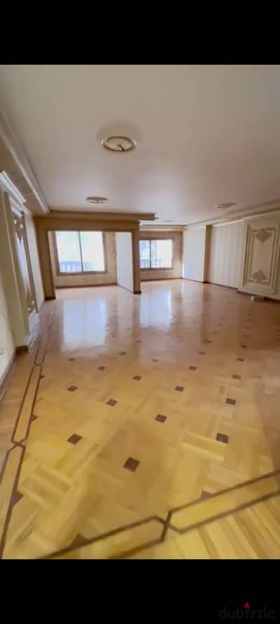 Apartment for sale 170m Saba Pasha (between the tram and the sea)