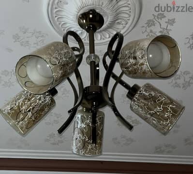 2 نجفة 5لمبة بحالة جيدة