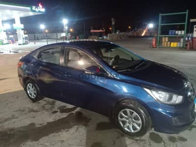 عربيه للايجار الشهري هيونداي  Hyundai