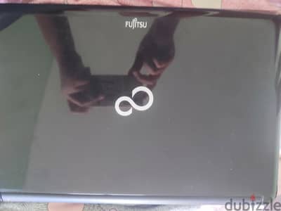 لاب توب fujitsu