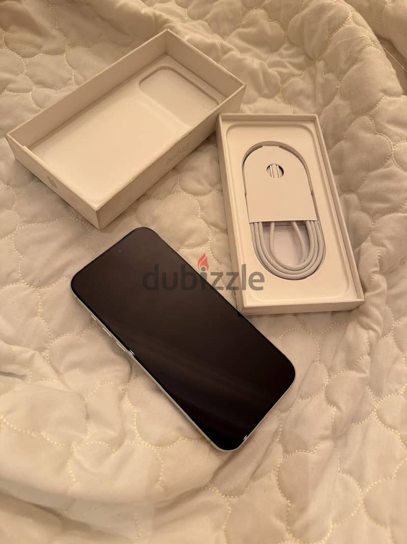 Apple - iPhone 17 Pro Max 2