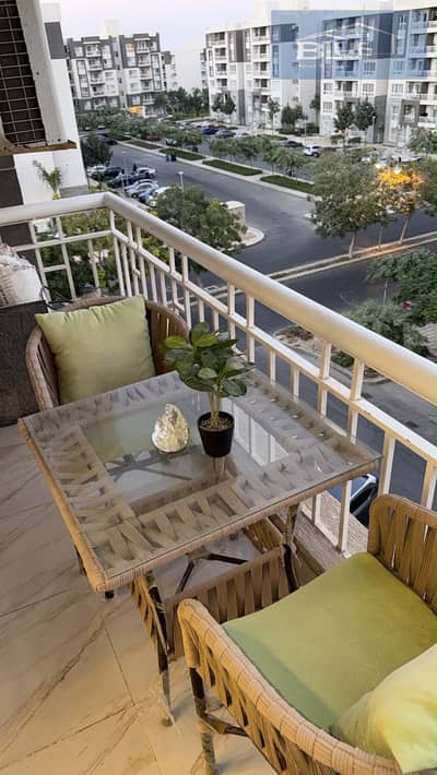 For rent furnished apartment 3 bedrooms distinctive view special finishing in front of services b12