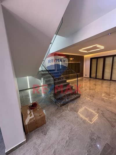 Townhouse for rent with kitchen & ac's amazing view in District 5 compound