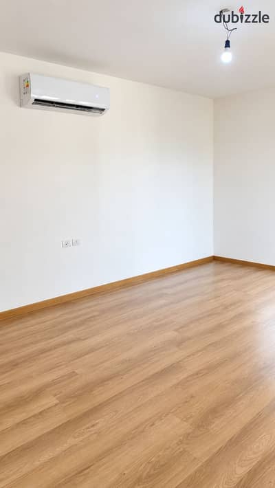 Penthouse Fully Air Conditioned With Kitchen For Rent – Fifth Square Al Marasem
