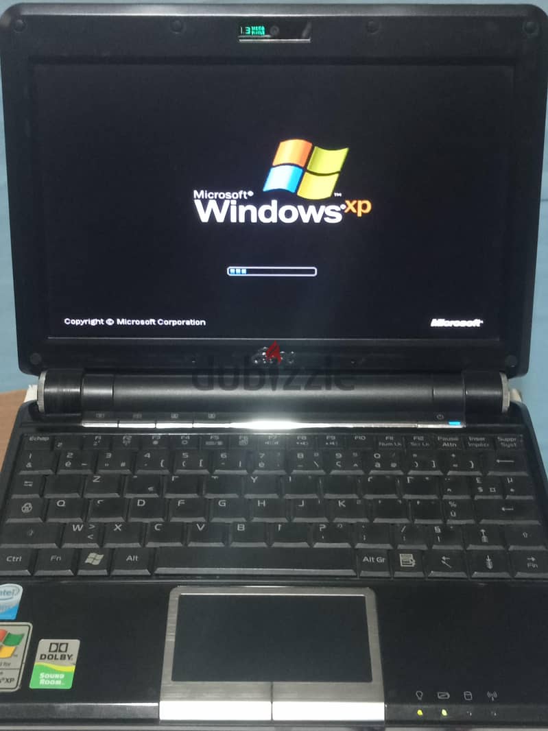 Asus Eee PC 901 (Mini Netbook) 2