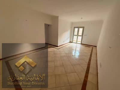 For sale apartment in the Third Settlement, Sakan Misr Compound, near the exhibition grounds and close to the American University.