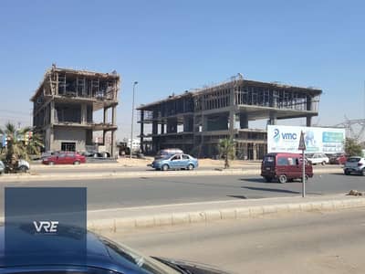 معمل تحاليل للبيع 103 متر شامل التشطيب في اول مدينه طبيه في شرق القاهرة علي محور جمال عبد الناصر و بالشراكه مع المستشفي البريطاني بمقدم بيبدأ من 5 %