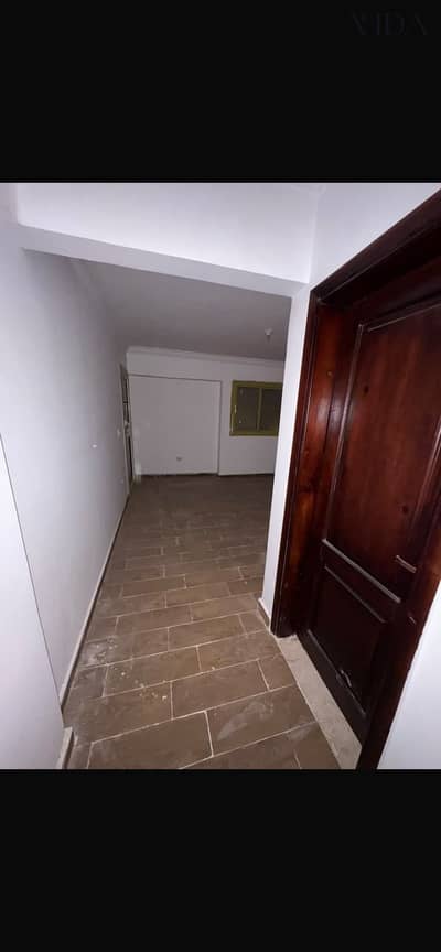 Unfurnished apartment for rent in Janna October, 3rd floor, Model A. It features 3 bedrooms, 2 bathrooms, and is fully finished.