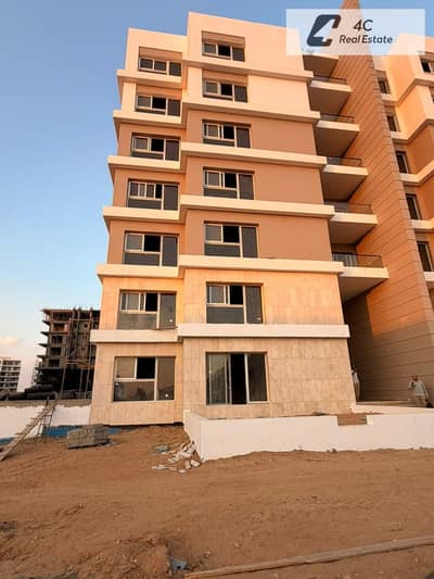 Apartment + garden 191m direct swimming pool & landscape in garden residence view in Hyde Park Fifth Settlement New Cairo