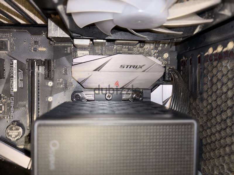 Bundle : Asus strix b250f , Intel i7 7700K , SSD 1