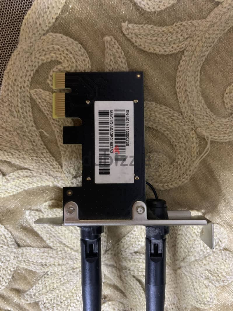 D-Link DWA-548 Wireless N300 PCI Express Adapter 2